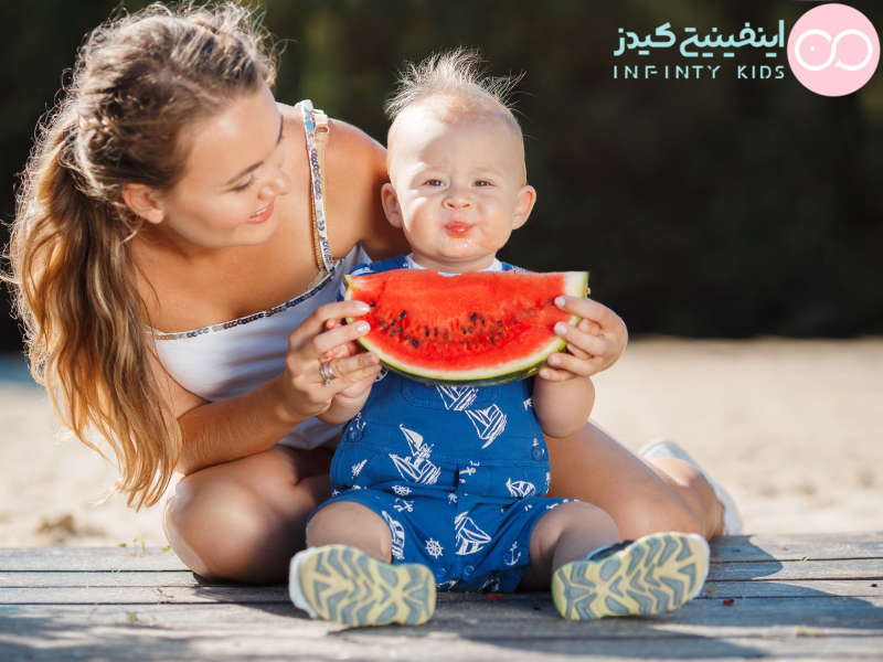 تغذیه و هیدراته نگه داشتن نوزاد